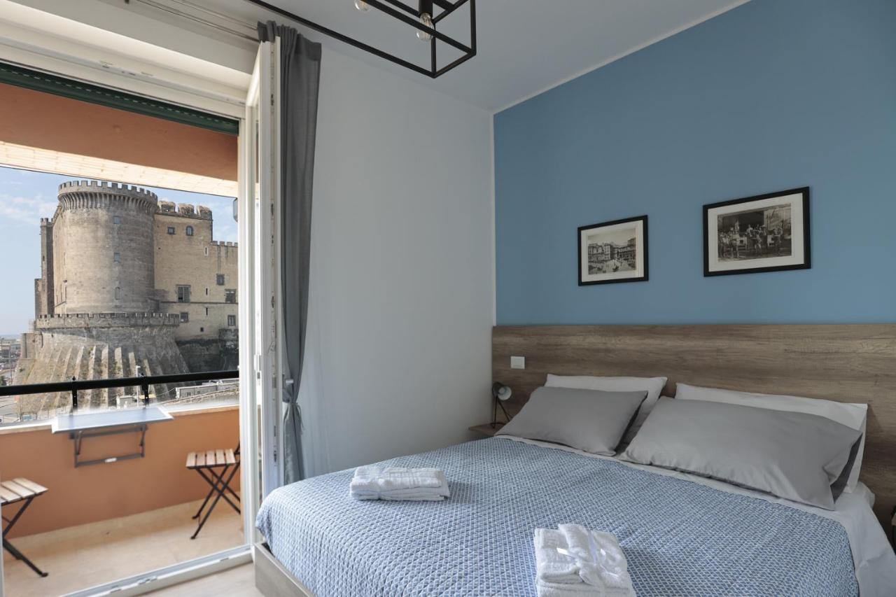 Angio Holiday Rooms เนเปิลส์ ภายนอก รูปภาพ