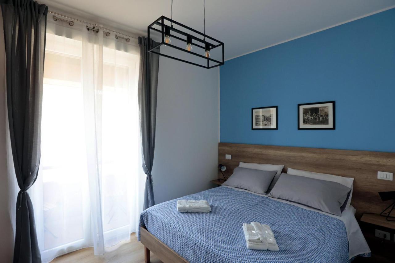 Angio Holiday Rooms เนเปิลส์ ภายนอก รูปภาพ