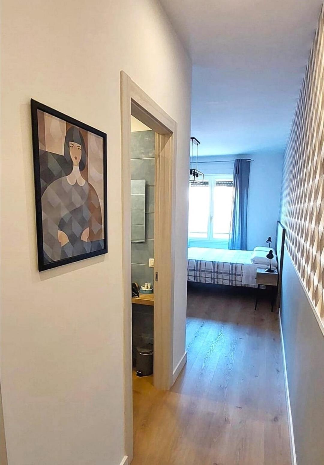 Angio Holiday Rooms เนเปิลส์ ภายนอก รูปภาพ