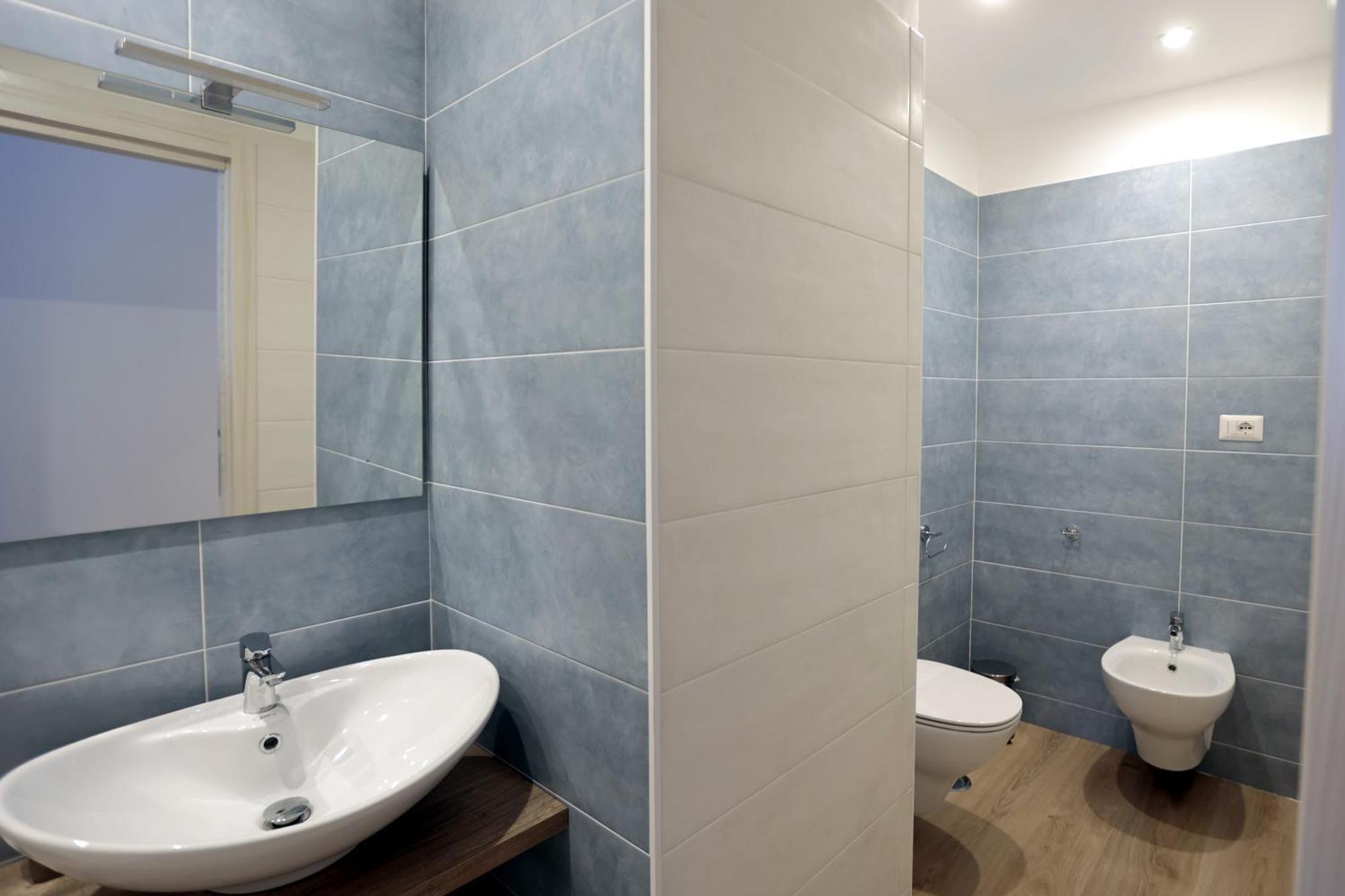 Angio Holiday Rooms เนเปิลส์ ภายนอก รูปภาพ